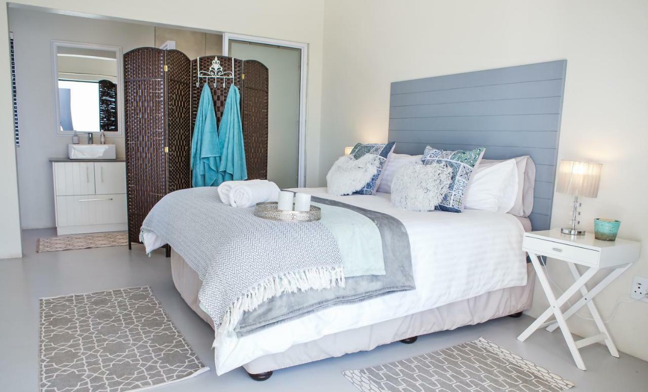 Three Feathers Cottages Langebaan Exterior foto